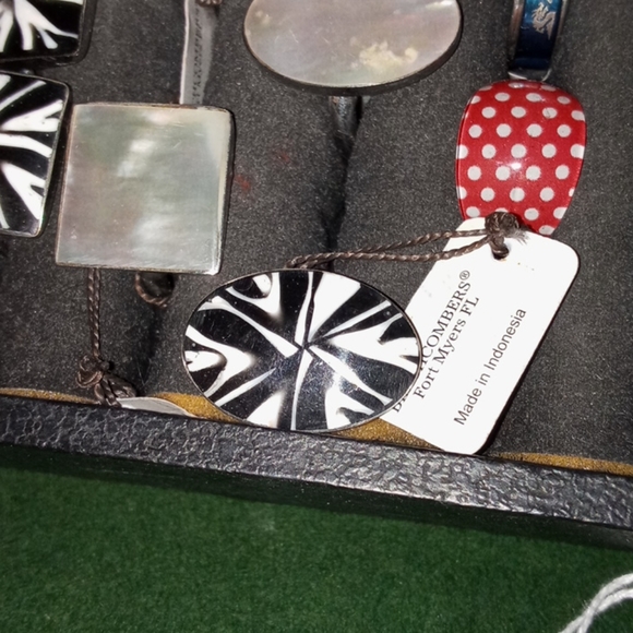 Shell rings - Picture 3 of 4